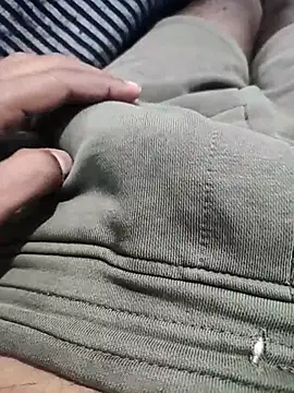 Snapshot of happy88886 chatting on 03-06-26, 05:20 happy88886 online show from 03-06-26, 05:20