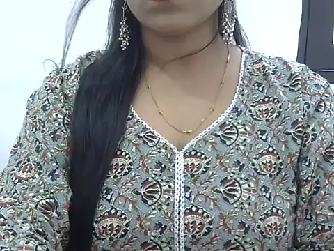 Snapshot of LIYO_ chatting on 10-16-25, 05:41 LIYO  online show from 10-16-25, 05:41