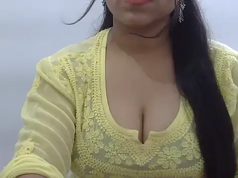 LIYO  online show from 06-26-26, 07:46