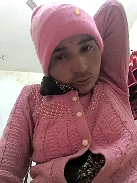 Snapshot of Hot_raaani chatting on 01-13-26, 03:17 Hot raaani online show from 01-13-26, 03:17