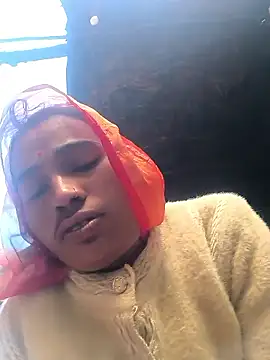 Snapshot of Hot_raaani chatting on 01-17-26, 02:05 Hot raaani online show from 01-17-26, 02:05