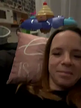 Snapshot of SexyMilf_37 chatting on 10-15-25, 11:49 SexyMilf 37 online show from 10-15-25, 11:49