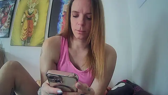 Snapshot of SexyMilf_37 chatting on 10-24-25, 10:11 SexyMilf 37 online show from 10-24-25, 10:11