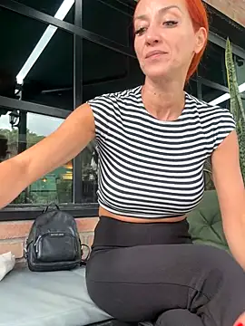 MikaelaBloom online show from 10-12-25, 12:48