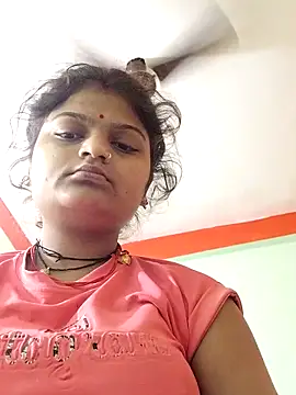 Snapshot of Hot_mirchjii chatting on 10-16-25, 01:28 Hot mirchjii online show from 10-16-25, 01:28