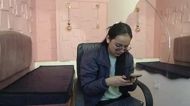 katalina07 1 online show from 09-17-25, 03:14