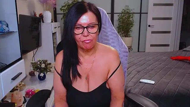 Snapshot of Anna_Blare chatting on 02-08-26, 06:06 Anna Blare online show from 02-08-26, 06:06