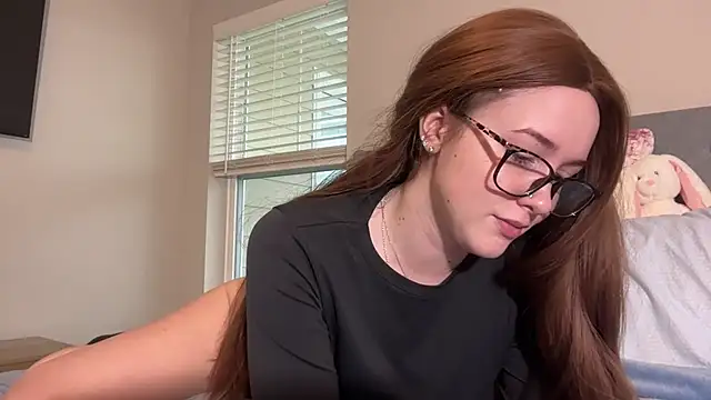 anamira1 online show from 04-02-26, 03:20