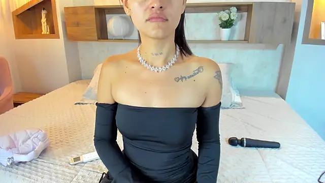 Emilly Beaumont online show from 05-15-26, 12:56