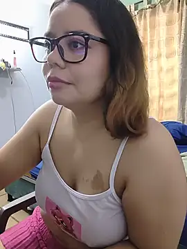 saenz eymi online show from 06-22-26, 03:53