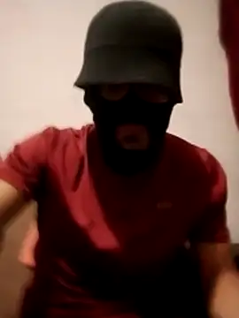 Snapshot of Golonzo1996 chatting on 12-02-25, 11:11 Golonzo1996 online show from 12-02-25, 11:11