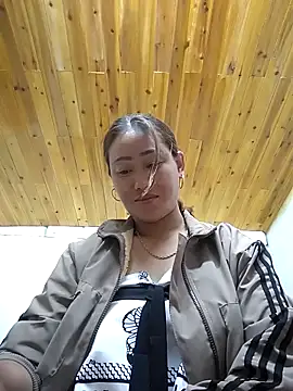 phuongnhi-- online show from 04-26-26, 10:18