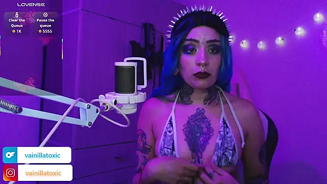 Snapshot of vainilla_doll chatting on 01-16-26, 11:20 vainilla doll online show from 01-16-26, 11:20