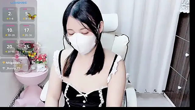 phuongnhi  online show from 04-25-26, 01:41