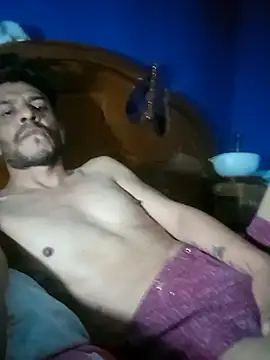 Snapshot of ValidManhood chatting on 09-18-25, 05:53 ValidManhood online show from 09-18-25, 05:53