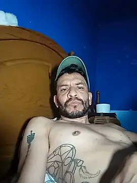 Snapshot of ValidManhood chatting on 09-25-25, 08:40 ValidManhood online show from 09-25-25, 08:40