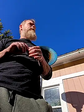 sizableunicorn7 online show from 10-31-25, 03:13