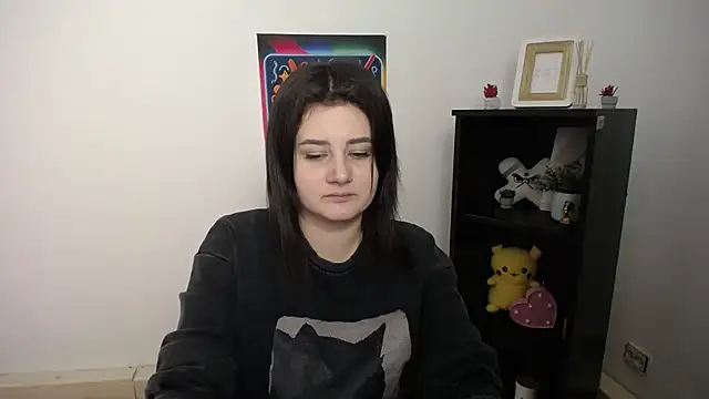 Katrin kiss  online show from 10-11-25, 12:15