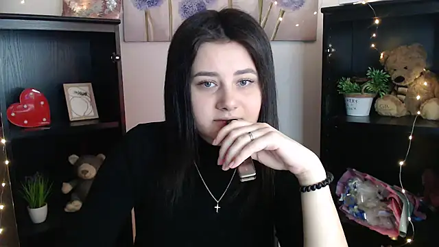 Katrin kiss  online show from 02-10-26, 12:20