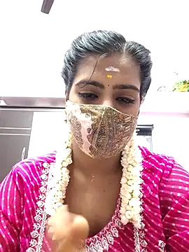 Tamil-Meenu12 online show from 04-28-26, 05:01