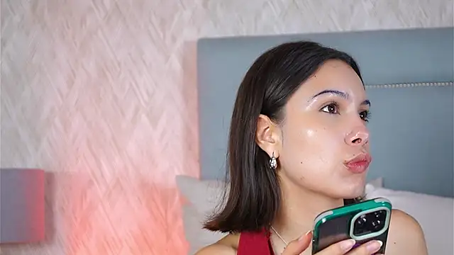 Sofy Bradd online show from 09-18-25, 10:06