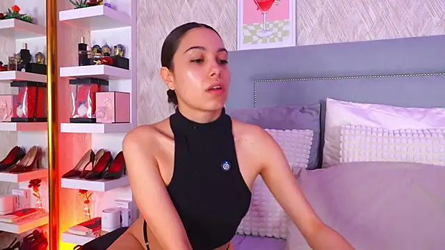 Sofy Bradd online show from 02-26-26, 08:24