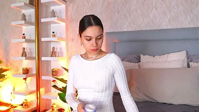 Sofy Bradd online show from 03-22-26, 08:29