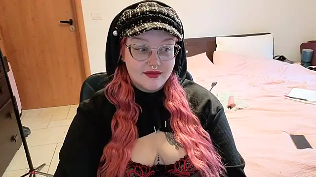 AlyssaWonderland online show from 12-04-25, 08:12