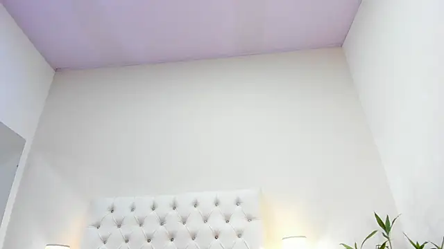 Snapshot of Perla_Giraldo chatting on 09-17-25, 12:07 Perla Giraldo online show from 09-17-25, 12:07