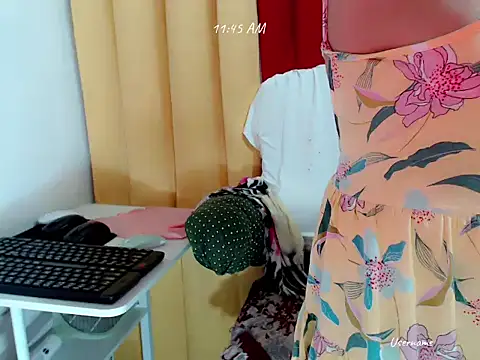 nesianhottits online show from 05-26-26, 03:46