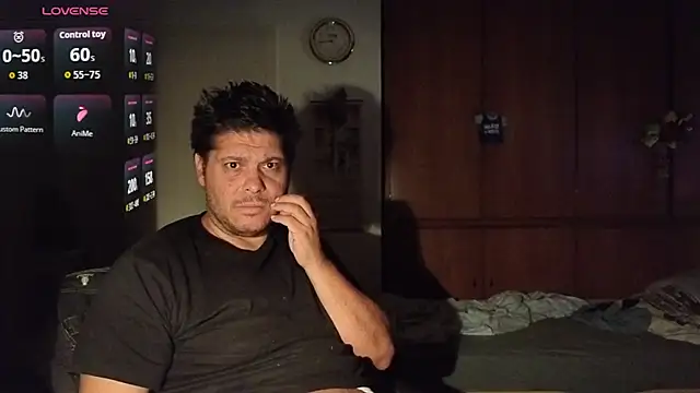 Snapshot of Badeanzug chatting on 09-12-25, 06:41 Badeanzug online show from 09-12-25, 06:41