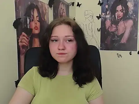 LadyAlice  online show from 05-08-26, 05:57