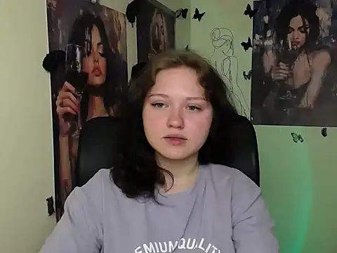 LadyAlice  online show from 05-13-26, 06:22