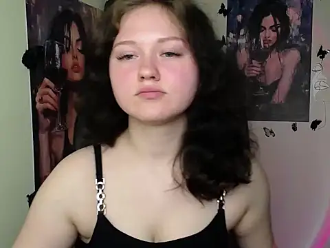 LadyAlice  online show from 05-16-26, 06:32