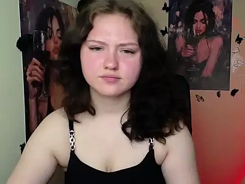 LadyAlice  online show from 05-16-26, 06:43