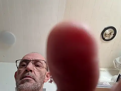 Snapshot of papillondusud chatting on 09-14-25, 07:40 papillondusud online show from 09-14-25, 07:40