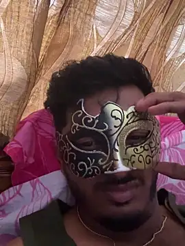 Snapshot of VVcouple chatting on 09-21-25, 07:10 VVcouple online show from 09-21-25, 07:10