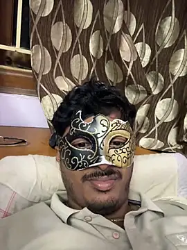 Snapshot of VVcouple chatting on 10-10-25, 06:07 VVcouple online show from 10-10-25, 06:07