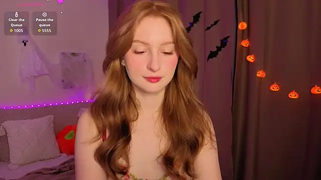 Snapshot of Betty_Twinkle chatting on 10-29-25, 09:38 Betty Twinkle online show from 10-29-25, 09:38