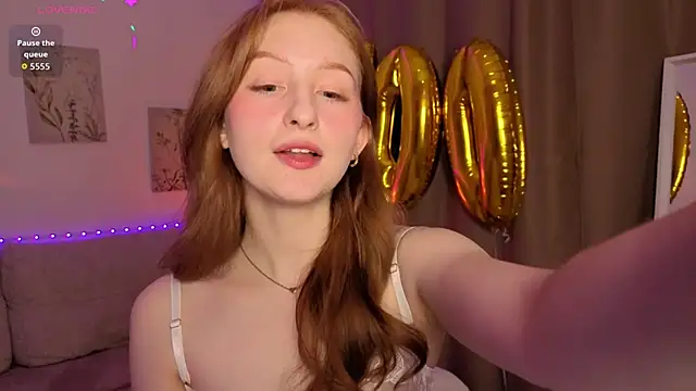 Snapshot of Betty_Twinkle chatting on 11-07-25, 10:54 Betty Twinkle online show from 11-07-25, 10:54