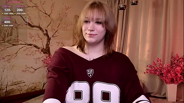 Snapshot of Morvelyn chatting on 11-18-25, 04:44 Morvelyn online show from 11-18-25, 04:44