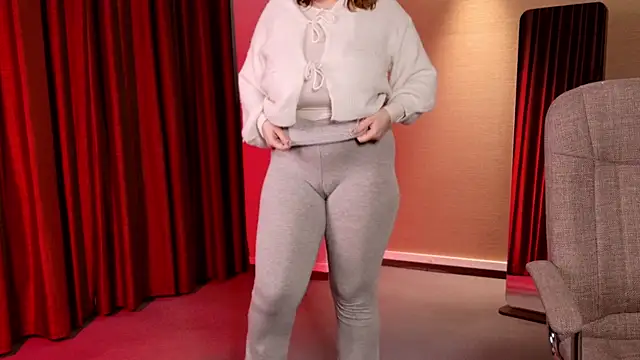 Snapshot of Morvelyn chatting on 11-29-25, 06:00 Morvelyn online show from 11-29-25, 06:00