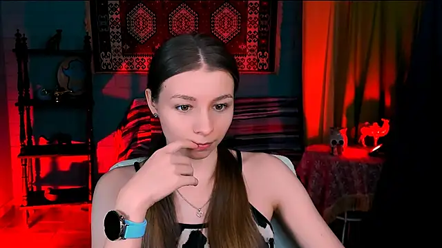 JulieDaniel online show from 12-05-25, 04:21