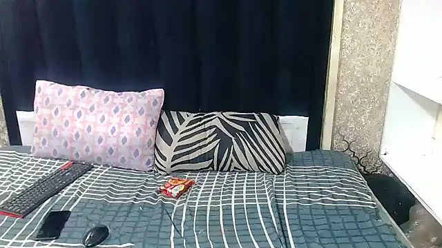 SexyChantyBabe25 online show from 07-08-26, 02:27