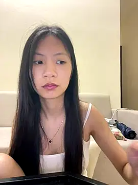 Snapshot of Lil-Gi chatting on 10-28-25, 03:25 Lil-Gi online show from 10-28-25, 03:25