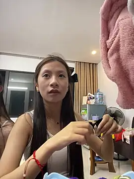 Snapshot of Lil-Gi chatting on 02-28-26, 04:41 Lil-Gi online show from 02-28-26, 04:41