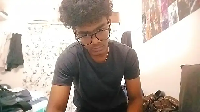 Snapshot of Rahulisagoodguy chatting on 11-10-25, 06:12 Rahulisagoodguy online show from 11-10-25, 06:12