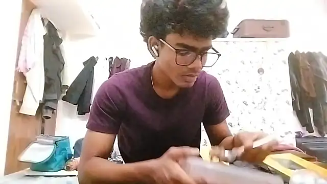 Snapshot of Rahulisagoodguy chatting on 11-22-25, 09:41 Rahulisagoodguy online show from 11-22-25, 09:41