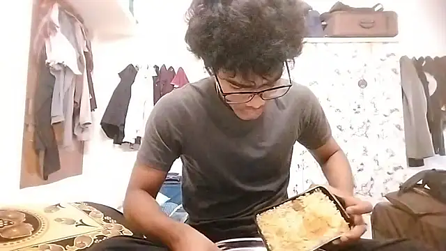 Snapshot of Rahulisagoodguy chatting on 12-18-25, 11:38 Rahulisagoodguy online show from 12-18-25, 11:38