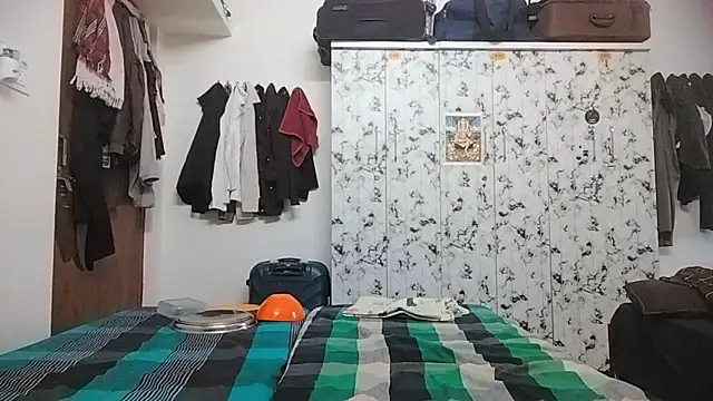 Snapshot of Rahulisagoodguy chatting on 12-19-25, 11:50 Rahulisagoodguy online show from 12-19-25, 11:50